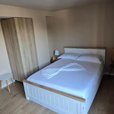 3 Bedroom Appartement Golem (Tirana)